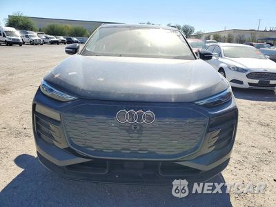 Piąte zdjęcie samochodu w środku: 2025 AUDI Q6 E-TRON PREMIUM VIN:WA114BGF9SA020009 - miniatura