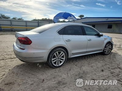 Trzecie zdjęcie samochodu z tyłu: 2017 VOLKSWAGEN PASSAT SEL PREMIUM VIN:1VWCT7A32HC047446 - miniatura
