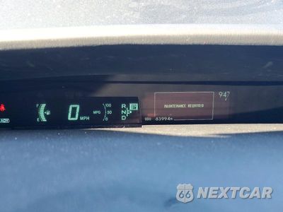 Zdjęcie 9 z 12 samochodu: 2014 TOYOTA PRIUS FOUR VIN:JTDKN3DU6E0388948 - miniatura