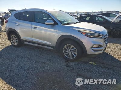 Czwarte zdjęcie samochodu z boku: 2017 HYUNDAI TUCSON SE VIN:KM8J33A41HU378293 - miniatura