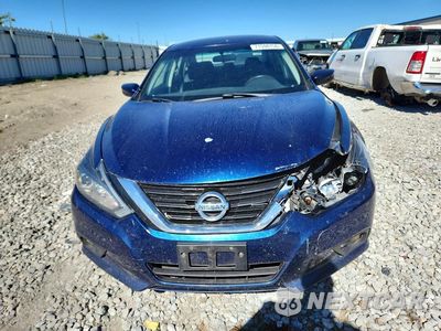 Piąte zdjęcie samochodu w środku: 2017 NISSAN ALTIMA VIN:1N4AL3AP1HC209708 - miniatura
