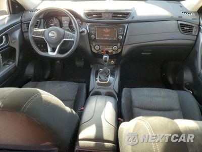 Zdjęcie 8 z 14 samochodu: 2019 NISSAN ROGUE SV VIN:JN8AT2MT7KW504920 - miniatura