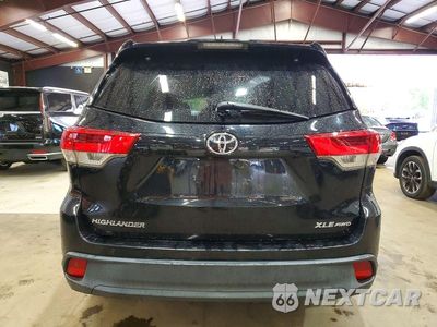Zdjęcie 6 z 13 samochodu: 2018 TOYOTA HIGHLANDER XLE VIN:5TDJZRFH2JS547118 - miniatura