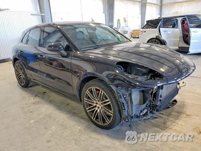 Czwarte zdjęcie samochodu z boku: 2017 PORSCHE MACAN GTS VIN:WP1AG2A54HLB51079 - miniatura