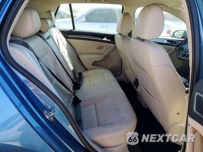 Zdjęcie 10 z 12 samochodu: 2016 VOLKSWAGEN E-GOLF SEL PREMIUM VIN:WVWPP7AU4GW902145 - miniatura