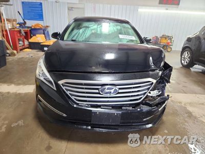 Piąte zdjęcie samochodu w środku: 2015 HYUNDAI SONATA SE VIN:5NPE24AF1FH185567 - miniatura