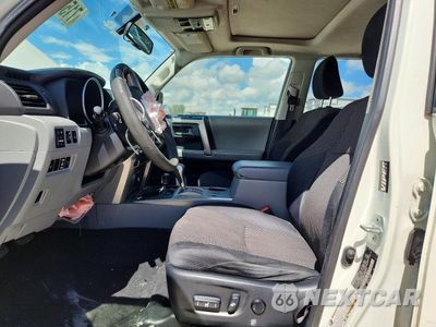 Zdjęcie 7 z 13 samochodu: 2012 TOYOTA 4RUNNER SR5 VIN:JTEBU5JR4C5107563 - miniatura