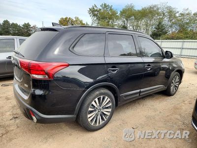 Trzecie zdjęcie samochodu z tyłu: 2020 MITSUBISHI OUTLANDER SE VIN:JA4AD3A33LZ028212 - miniatura