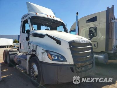 Czwarte zdjęcie samochodu z boku: 2022 FREIGHTLINER CASCADIA 126 SEMI TRUCK VIN:3AKJHLDV2NSMV8596 - miniatura