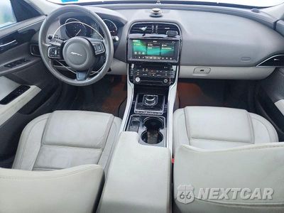 Zdjęcie 8 z 12 samochodu: 2017 JAGUAR XE PRESTIGE VIN:SAJAK4BV1HA966590 - miniatura