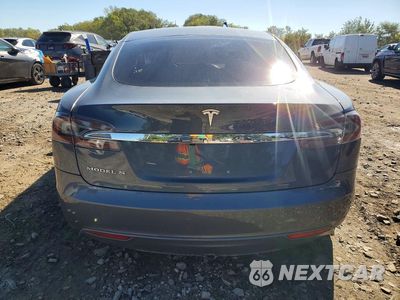 Zdjęcie 6 z 12 samochodu: 2013 TESLA MODEL S VIN:5YJSA1BC2DFP11208 - miniatura