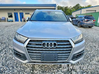 Piąte zdjęcie samochodu w środku: 2017 AUDI Q7 PREMIUM PLUS VIN:WA1LAAF78HD033718 - miniatura