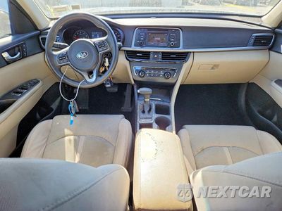 Zdjęcie 8 z 12 samochodu: 2016 KIA OPTIMA LX VIN:5XXGT4L35GG079418 - miniatura