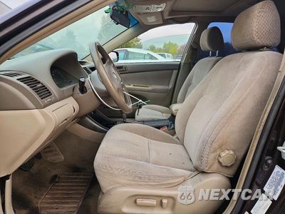 Zdjęcie 7 z 12 samochodu: 2003 TOYOTA CAMRY LE VIN:4T1BE32K83U718897 - miniatura
