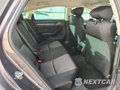Zdjęcie 10 z 12 samochodu: 2020 HONDA ACCORD LX VIN:1HGCV1F14LA128228 - miniatura