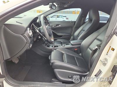 Zdjęcie 7 z 13 samochodu: 2018 MERCEDES-BENZ CLA 250 VIN:WDDSJ4EB0JN524024 - miniatura