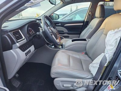 Zdjęcie 7 z 13 samochodu: 2016 TOYOTA HIGHLANDER XLE VIN:5TDJKRFH4GS273126 - miniatura