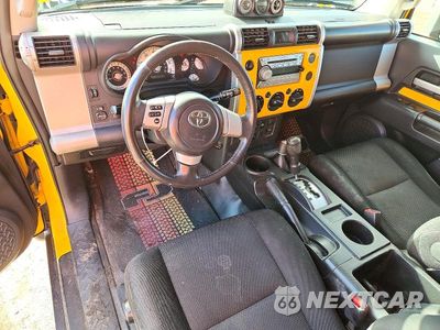 Zdjęcie 8 z 12 samochodu: 2007 TOYOTA FJ CRUISER BASE VIN:JTEBU11F970058300 - miniatura