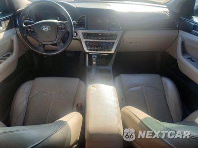 Zdjęcie 8 z 12 samochodu: 2016 HYUNDAI SONATA LIMITED VIN:5NPE34AF9GH429321 - miniatura