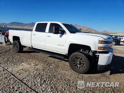 Czwarte zdjęcie samochodu z boku: 2016 CHEVROLET SILVERADO K2500 HEAVY DUTY LT VIN:1GC1KVEG1GF217985 - miniatura