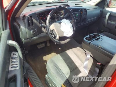 Zdjęcie 8 z 13 samochodu: 2010 CHEVROLET SILVERADO C1500 LT VIN:1GCSCSE08AZ286245 - miniatura