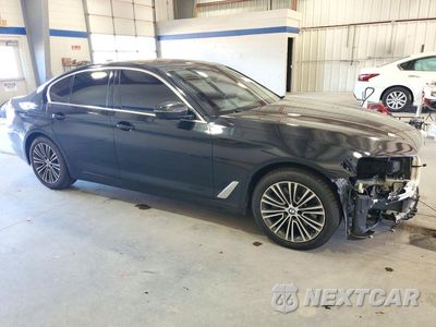 Czwarte zdjęcie samochodu z boku: 2019 BMW 530 XI VIN:WBAJA7C57KWW08306 - miniatura