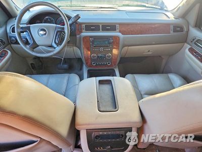 Zdjęcie 8 z 12 samochodu: 2008 CHEVROLET TAHOE K1500 VIN:1GNFK13008J139712 - miniatura