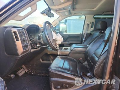 Zdjęcie 7 z 12 samochodu: 2018 GMC SIERRA K3500 DENALI VIN:1GT42YEY3JF238187 - miniatura