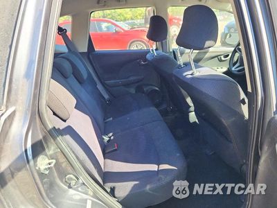 Zdjęcie 10 z 12 samochodu: 2013 HONDA FIT SPORT VIN:JHMGE8H57DC030307 - miniatura