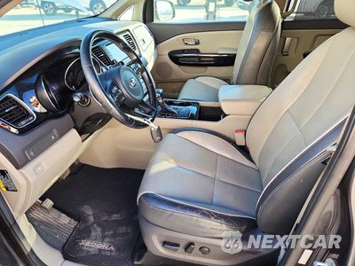 Zdjęcie 7 z 12 samochodu: 2017 KIA SEDONA EX VIN:KNDMC5C19H6255622 - miniatura
