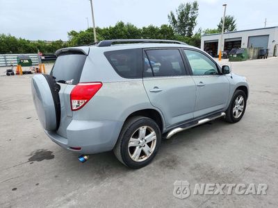 Trzecie zdjęcie samochodu z tyłu: 2006 TOYOTA RAV4 BASE VIN:JTMBD33V265004536 - miniatura