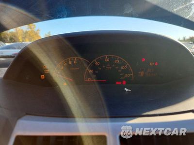 Zdjęcie 9 z 12 samochodu: 2010 TOYOTA YARIS BASE VIN:JTDJT4K34A5296753 - miniatura