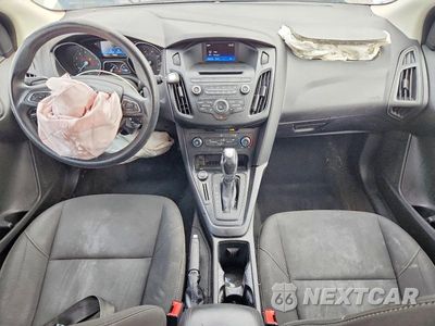 Zdjęcie 8 z 13 samochodu: 2016 FORD FOCUS SE VIN:1FADP3K26GL270443 - miniatura