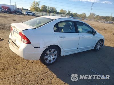 Trzecie zdjęcie samochodu z tyłu: 2010 HONDA CIVIC LX VIN:2HGFA1F53AH584666 - miniatura
