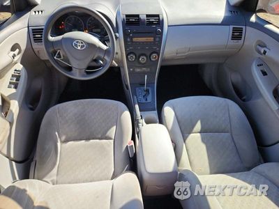 Zdjęcie 8 z 12 samochodu: 2009 TOYOTA COROLLA LE VIN:JTDBL40E799058439 - miniatura