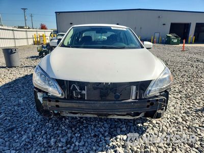 Piąte zdjęcie samochodu w środku: 2014 NISSAN SENTRA SV VIN:3N1AB7AP4EY254457 - miniatura