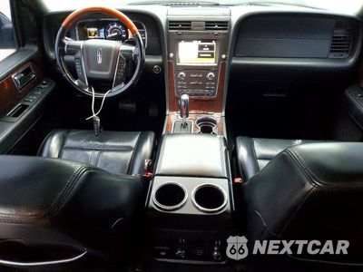 Zdjęcie 8 z 13 samochodu: 2017 LINCOLN NAVIGATOR L SELECT VIN:5LMJJ3JT7HEL03571 - miniatura