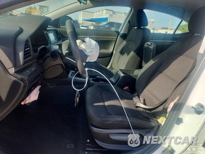 Zdjęcie 7 z 13 samochodu: 2020 HYUNDAI ELANTRA SE VIN:5NPD74LF5LH531092 - miniatura