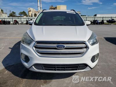 Piąte zdjęcie samochodu w środku: 2018 FORD ESCAPE SE VIN:1FMCU9GD2JUA36308 - miniatura