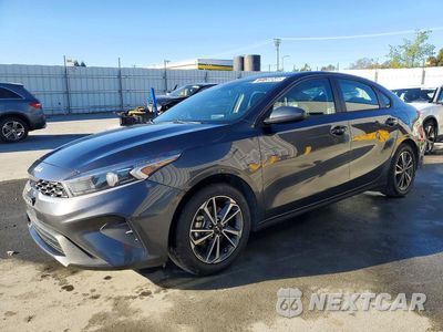 2023 KIA FORTE LXS 3KPF24AD9PE552711 - główne zdjęcie licytacji z USA - miniatura