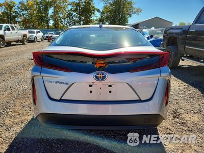 Zdjęcie 6 z 12 samochodu: 2022 TOYOTA PRIUS PRIME LE VIN:JTDKAMFP8N3222826 - miniatura