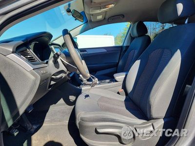Zdjęcie 7 z 12 samochodu: 2019 HYUNDAI SONATA SE VIN:5NPE24AF6KH787164 - miniatura