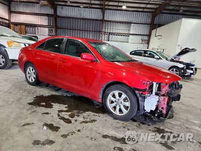 Czwarte zdjęcie samochodu z boku: 2010 TOYOTA CAMRY LE VIN:4T1BF3EK1AU058613 - miniatura