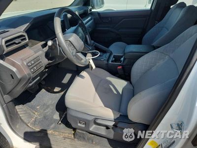 Zdjęcie 7 z 12 samochodu: 2025 TOYOTA TACOMA SR5 VIN:3TMKB5FN5SM026435 - miniatura