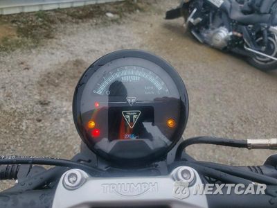 Zdjęcie 7 z 9 samochodu: 2024 TRIUMPH MOTORCYCLE TRIDENT 660 VIN:SMTL10UL0RTBT3548 - miniatura