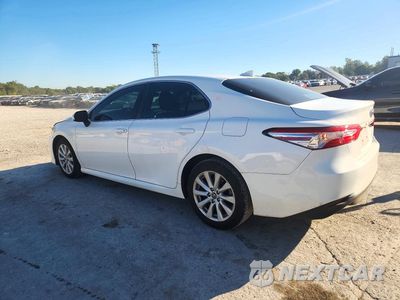 Drugie zdjęcie samochodu z przodu: 2019 TOYOTA CAMRY LE VIN:4T1B11HK4KU718935 - miniatura