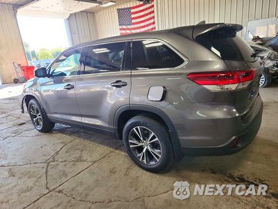 Drugie zdjęcie samochodu z przodu: 2019 TOYOTA HIGHLANDER LE PLUS VIN:5TDBZRFH7KS922457 - miniatura