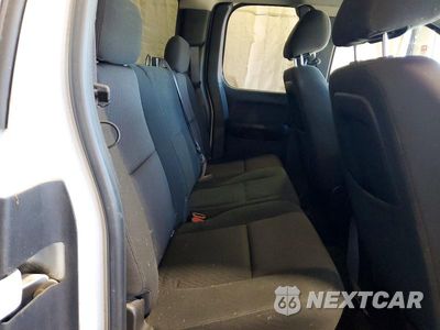 Zdjęcie 10 z 12 samochodu: 2010 CHEVROLET SILVERADO K1500 LT VIN:1GCSKSE34AZ293738 - miniatura