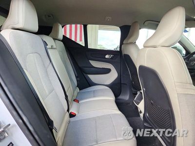 Zdjęcie 11 z 13 samochodu: 2020 VOLVO XC40 T4 MOMENTUM VIN:YV4AC2HKXL2210138 - miniatura