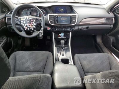 Zdjęcie 8 z 12 samochodu: 2017 HONDA ACCORD EX VIN:1HGCR2F74HA011769 - miniatura
